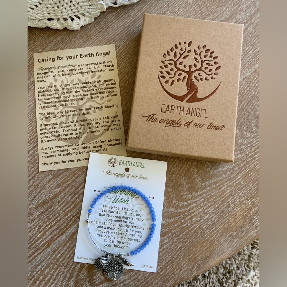 NWOT Earth Angel bracelet